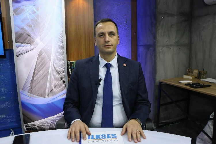 Bornova Belediye Başkanı Ömer Eşki, Cem Arıkan'ı belediye başkan yardımcısı olarak atadı haberinin görseli