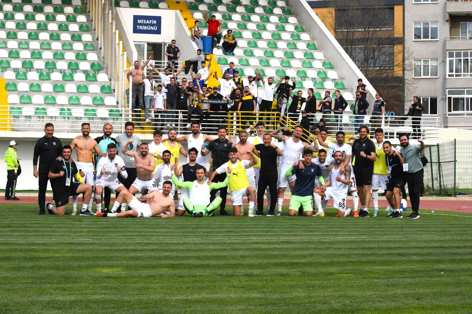 Bucaspor 8'de 8 yaptı haberinin görseli