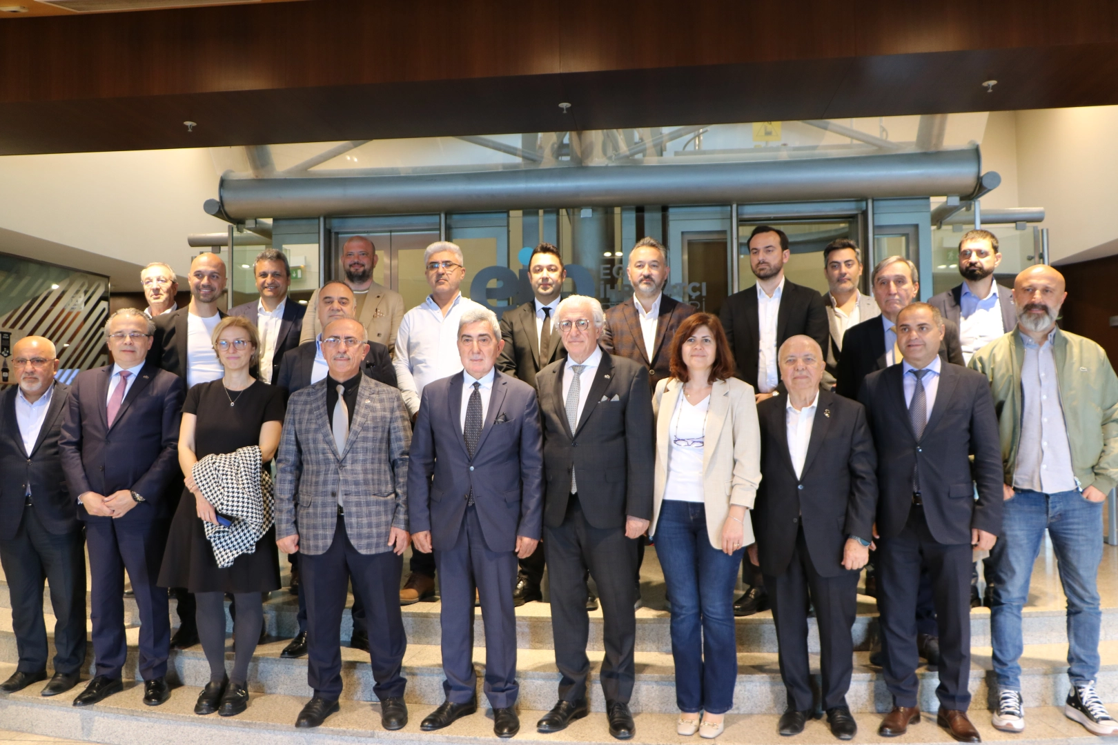Ertan: Kur, faiz ve enflasyon dengesi kurulmalı haberinin görseli