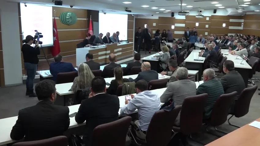 İki kutup olacak: Bornova’nın Meclis’i belli oldu