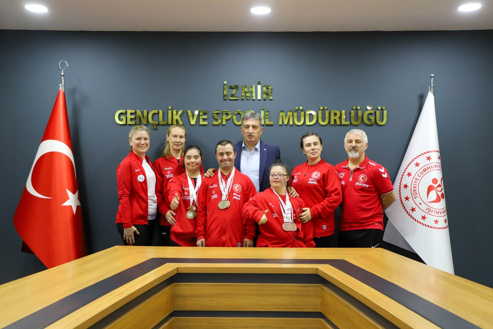 İzmir’in özel çocukları kente başarıyla döndü haberinin görseli