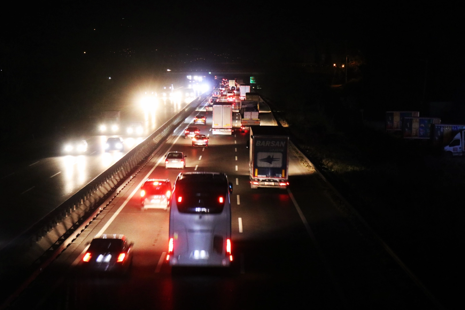 Bayram tatili başladı... Trafikte yoğunluk oluştu