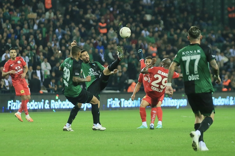 Çorum FK - Kocaelispor maçı ne zaman, saat kaçta? Çorum FK - Kocaelispor maçı hangi kanalda? haberinin görseli