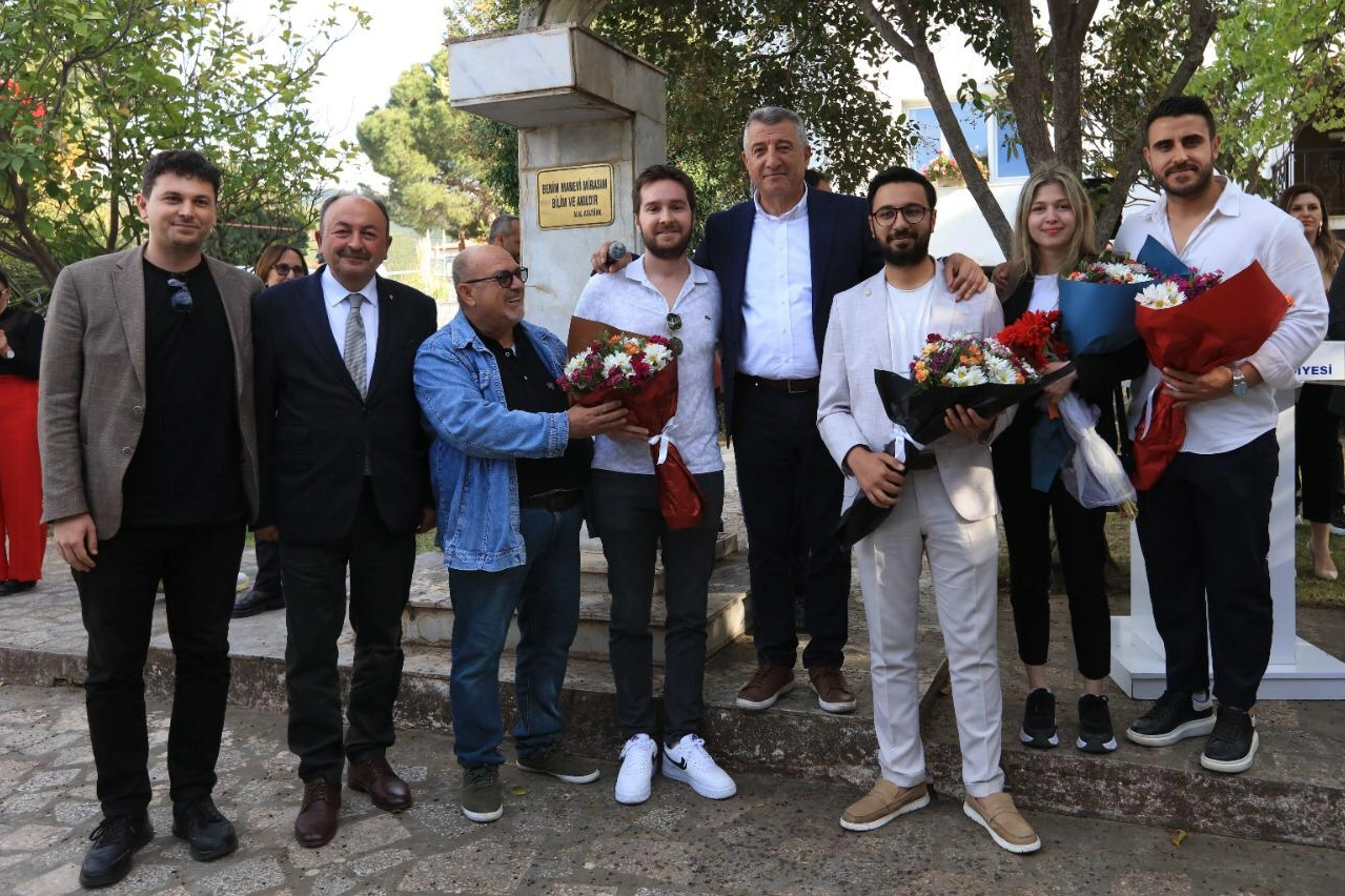 Güzelbahçe'de yeni başkanla ilk bayramlaşma haberinin görseli