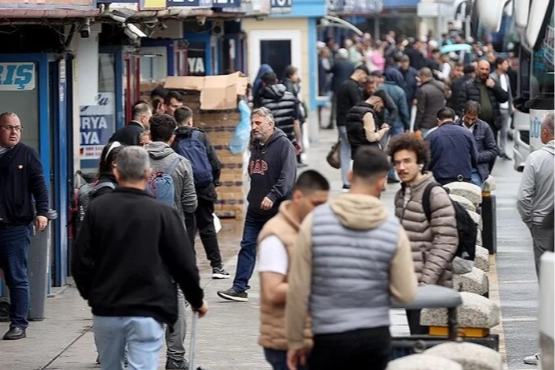 İstanbul Otogarı'nda bayram yoğunluğu