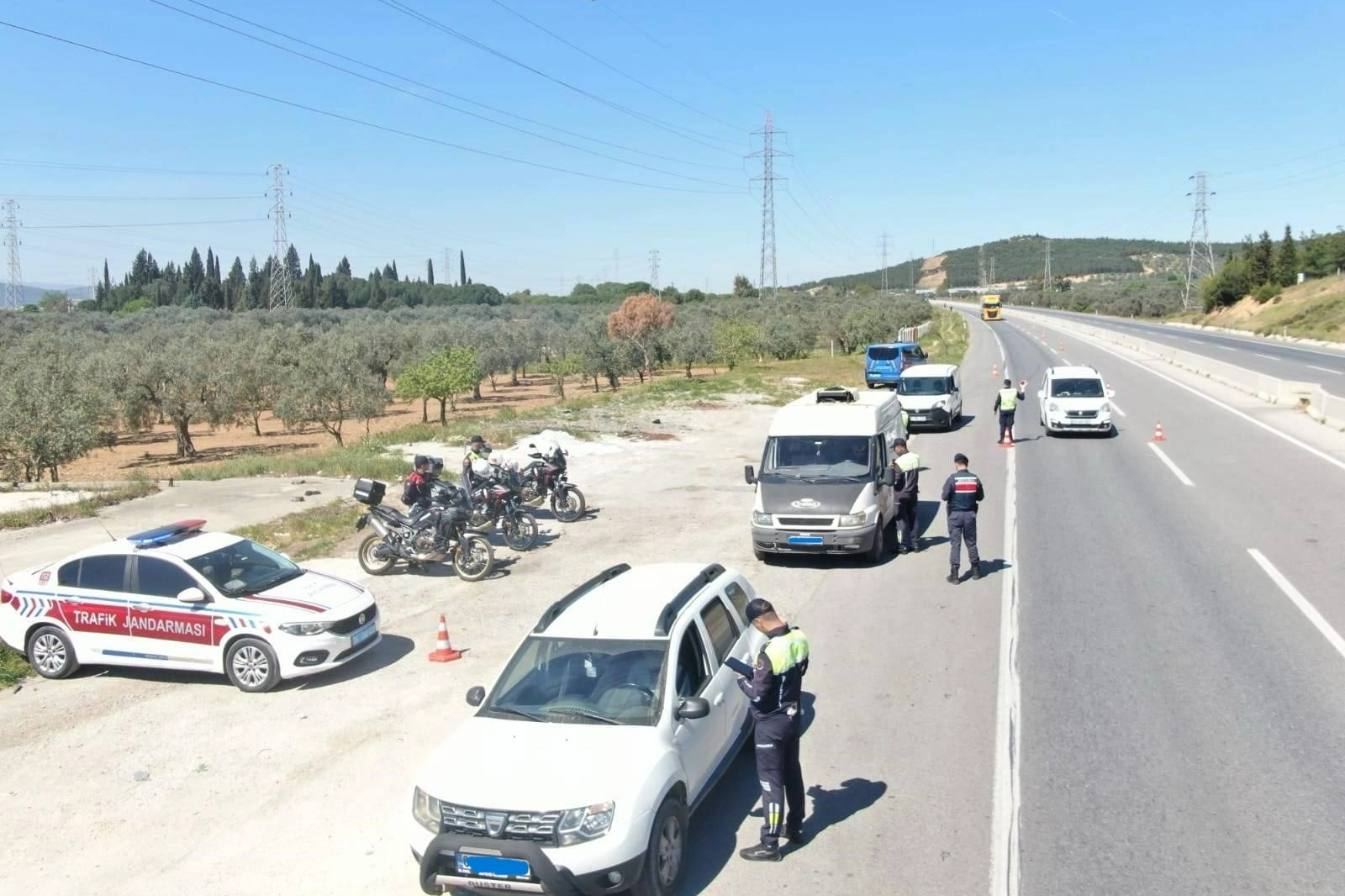 İzmir haber: Jandarmadan trafikte bayram denetimi haberinin görseli