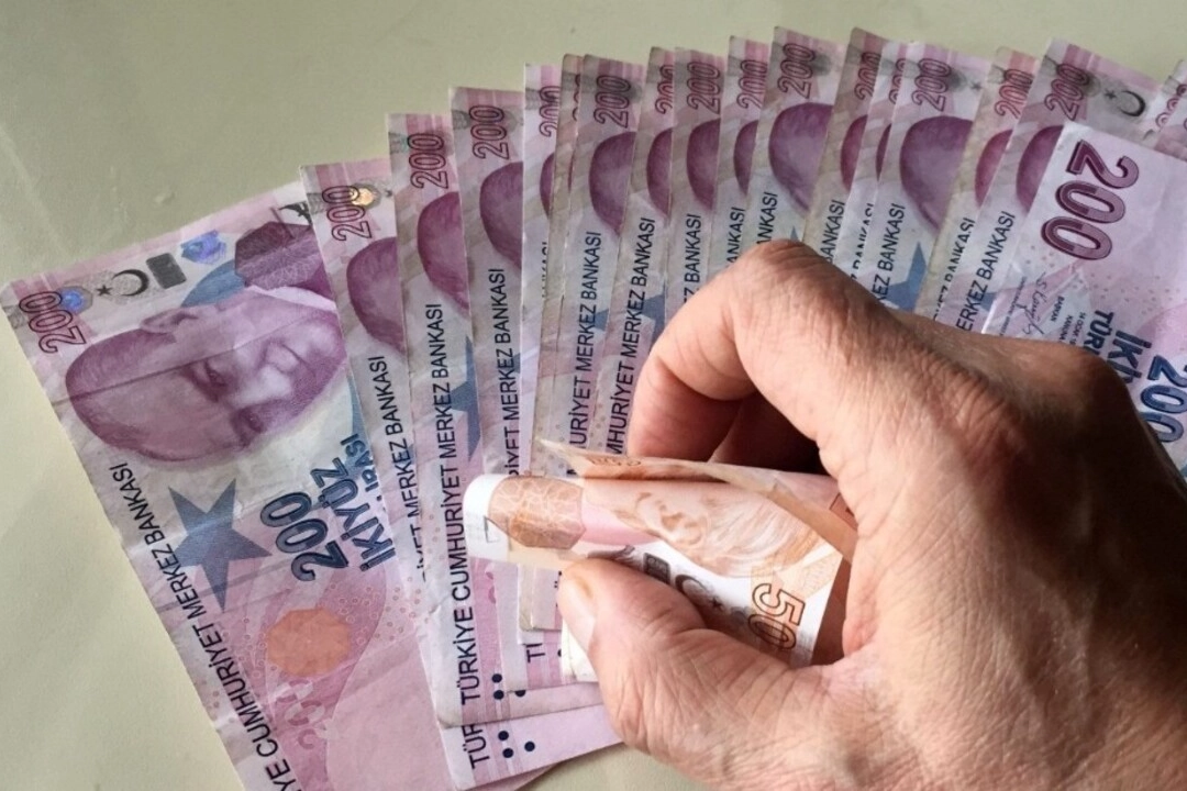 Emekliye 6 bin TL ek ödeme piyangosu vurdu! Bankadan değil bizzat hükümetten ödeme haberinin görseli