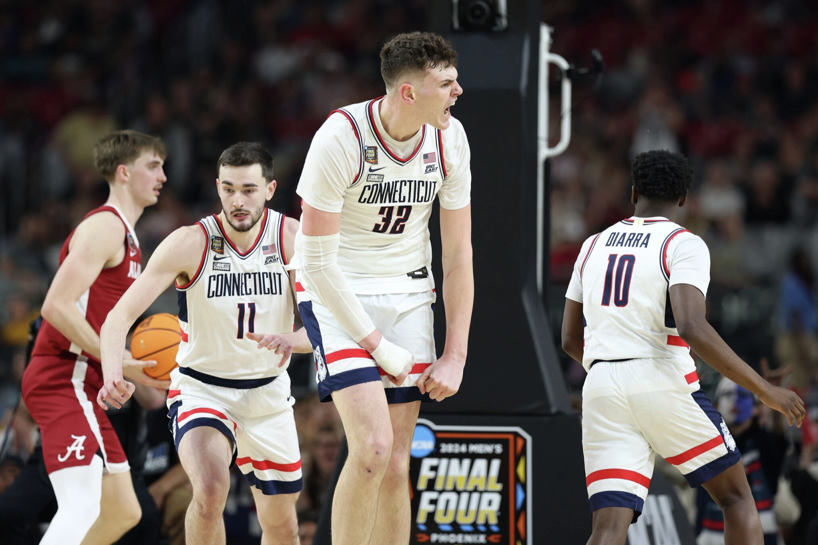 NBA'de heyecan devam ediyor: Connecticut-Purdue maçı ne zaman, saat kaçta?