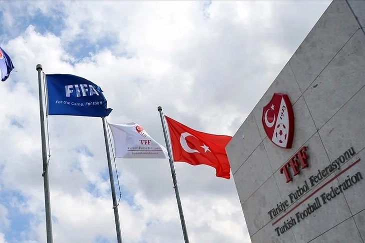 Süper Lig takımlarından imza hamlesi: Olağanüstü seçim çağrısı haberinin görseli