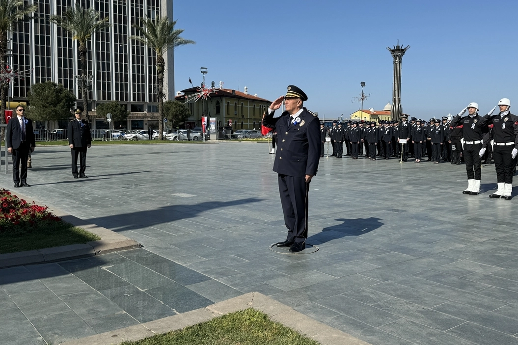 İzmir'de Türk Polis Teşkilatının 179. kuruluş yılı kutlandı haberinin görseli