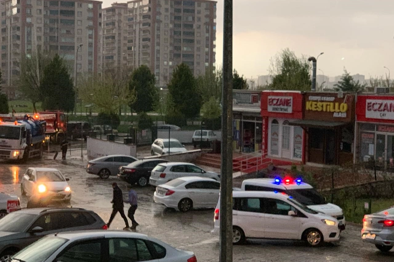 Gaziantep'te feci kaza: Su basan garajı temizlerken akıma kapıldı