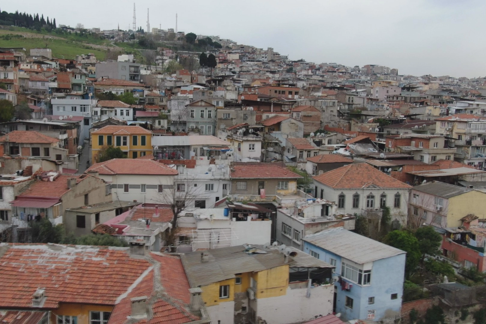 İzmir’in köklü tarihi Basmane yok oluşun eşiğinde