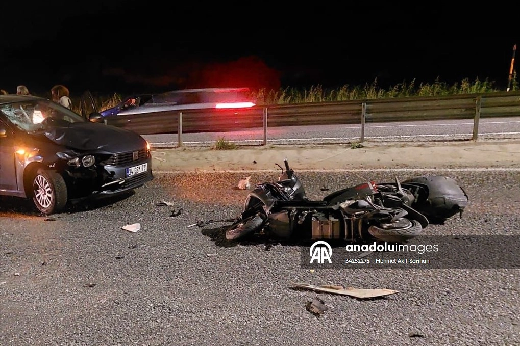 Manisa'da elektrikli bisiklet otomobille çarpıştı: Ölü ve yaralılar var haberinin görseli