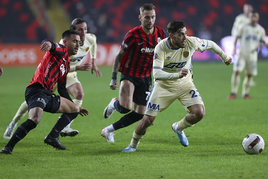MKE Ankaragücü – Gaziantep FK maçı ne zaman, saat kaçta ve hangi kanalda yayınlanacak? haberinin görseli