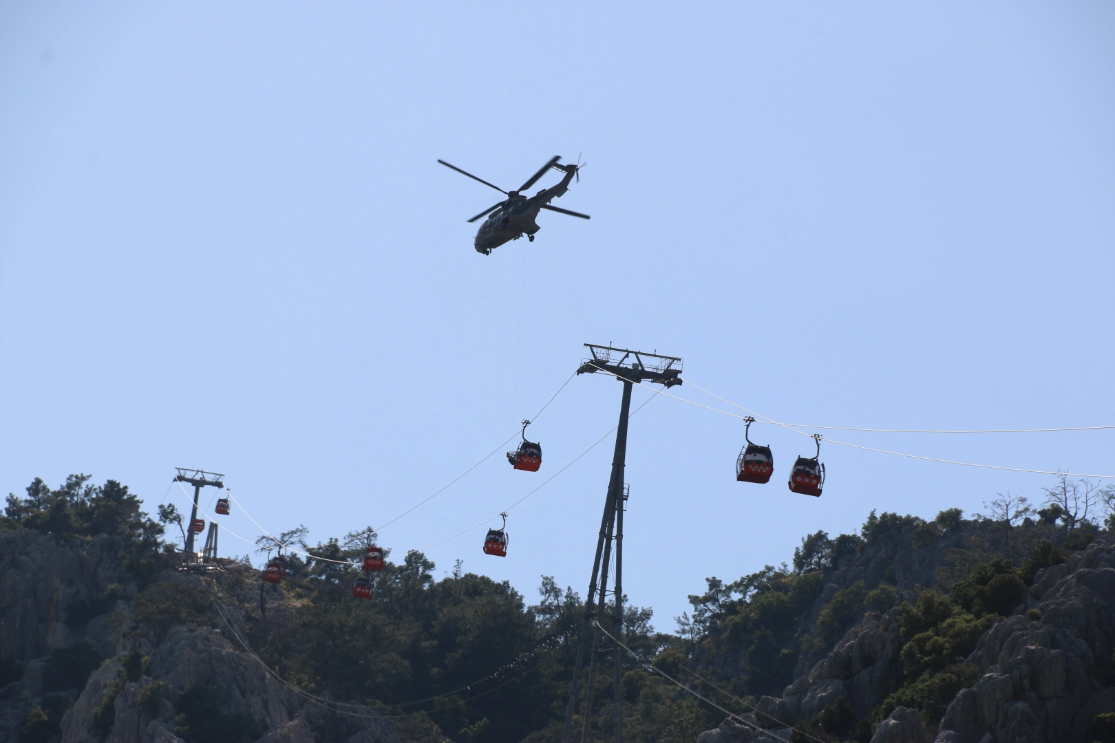 23 saat sonra tamamlandı: Antalya’da kabinde kalan son kişi de kurtarıldı