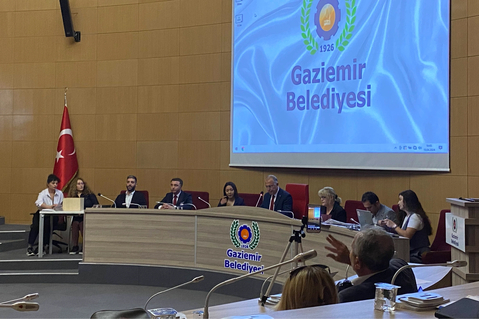 Ünal Işık: Gaziemir için kafa kafaya vereceğiz haberinin görseli