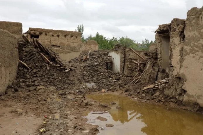 Afganistan'daki sel felaketinde 33 kişi hayatını kaybetti! haberinin görseli