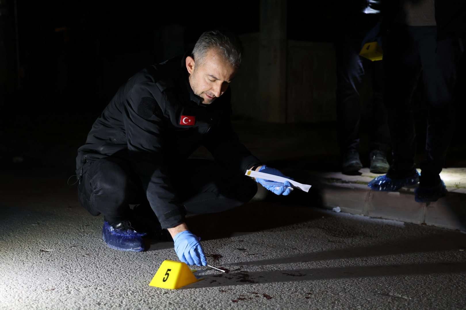 Konya'da husumetliler arasında kavga: Polise ateş açıp kaçtılar   haberinin görseli