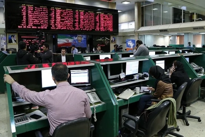 Saldırı sonrası Tahran Borsası'nda düşüş haberinin görseli