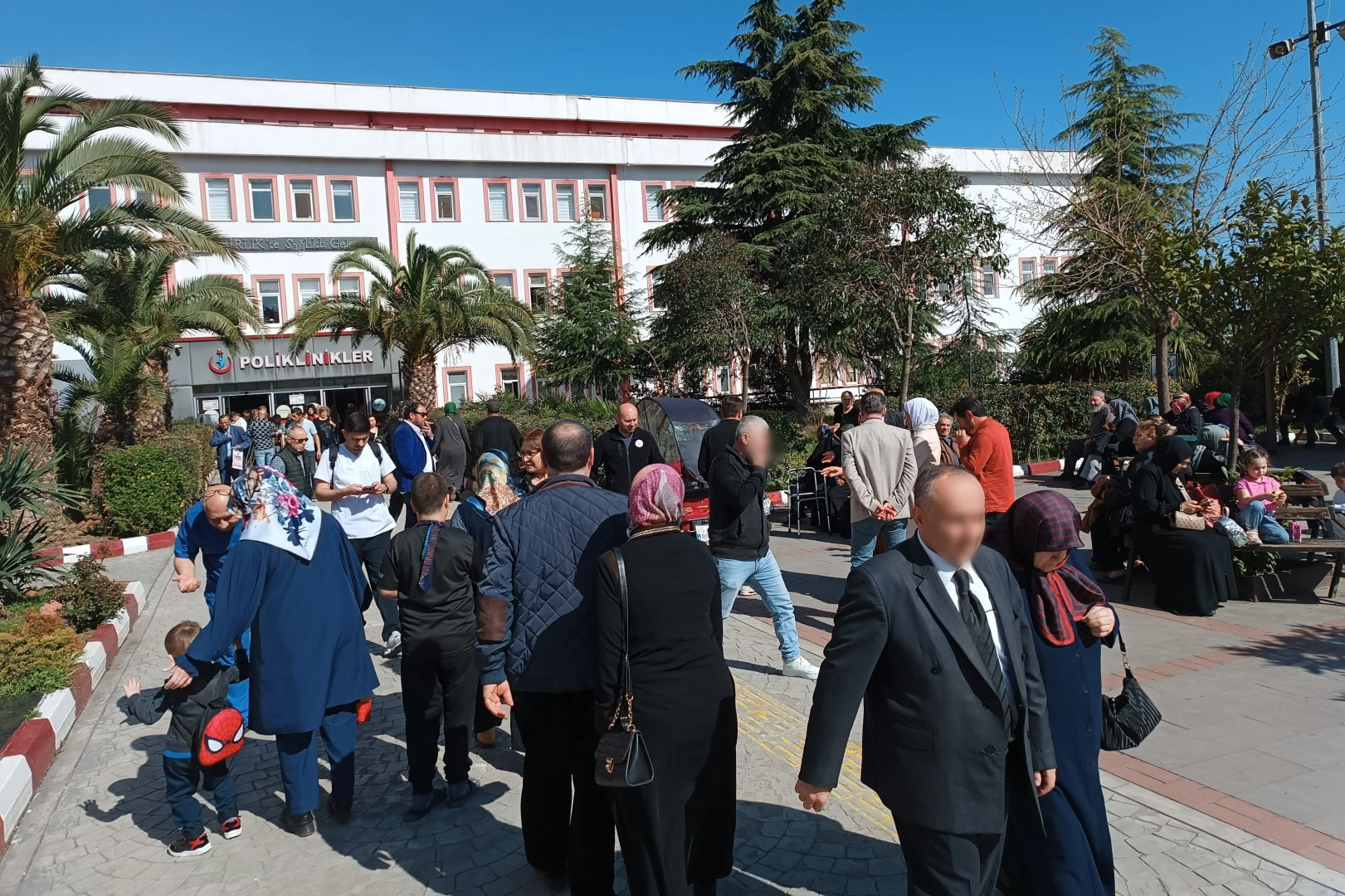 Bayram tatilinin ardından hastanelerde yoğunluk yaşandı