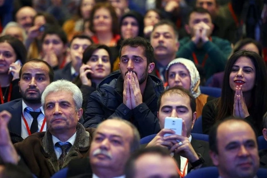 Öğretmen adaylarına müjde: Atamalar yakında gerçekleşecek! haberinin görseli