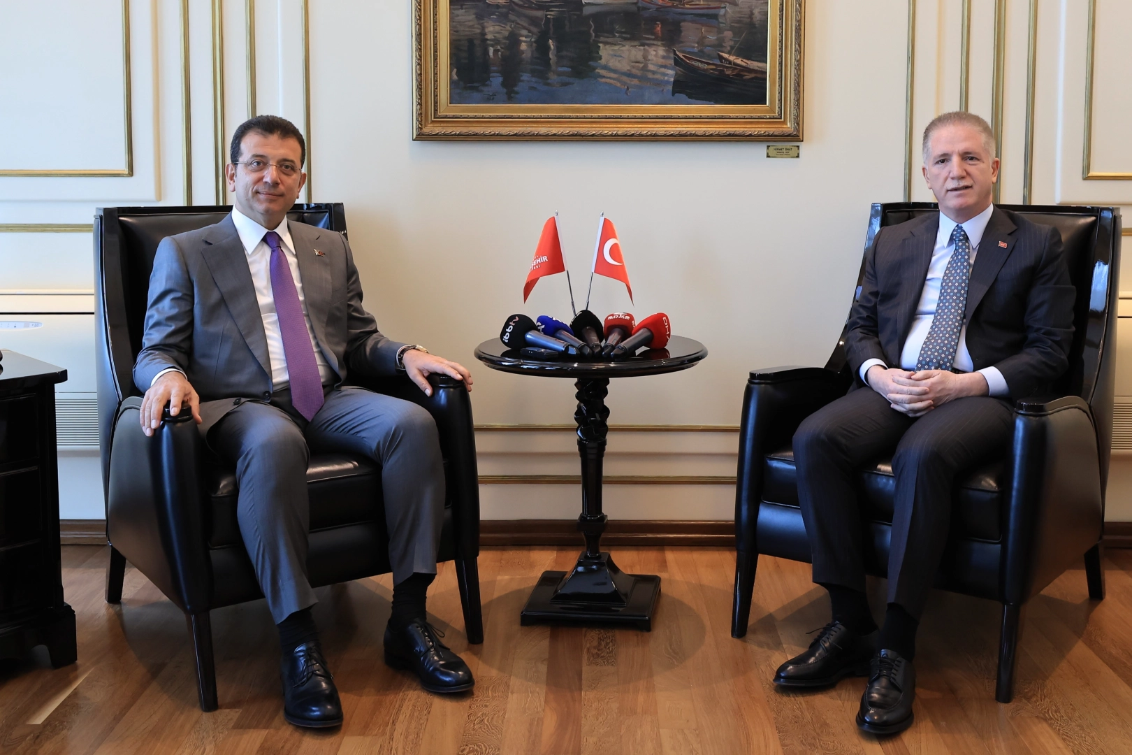 Vali Gül’den İmamoğlu’na tebrik ziyareti haberinin görseli
