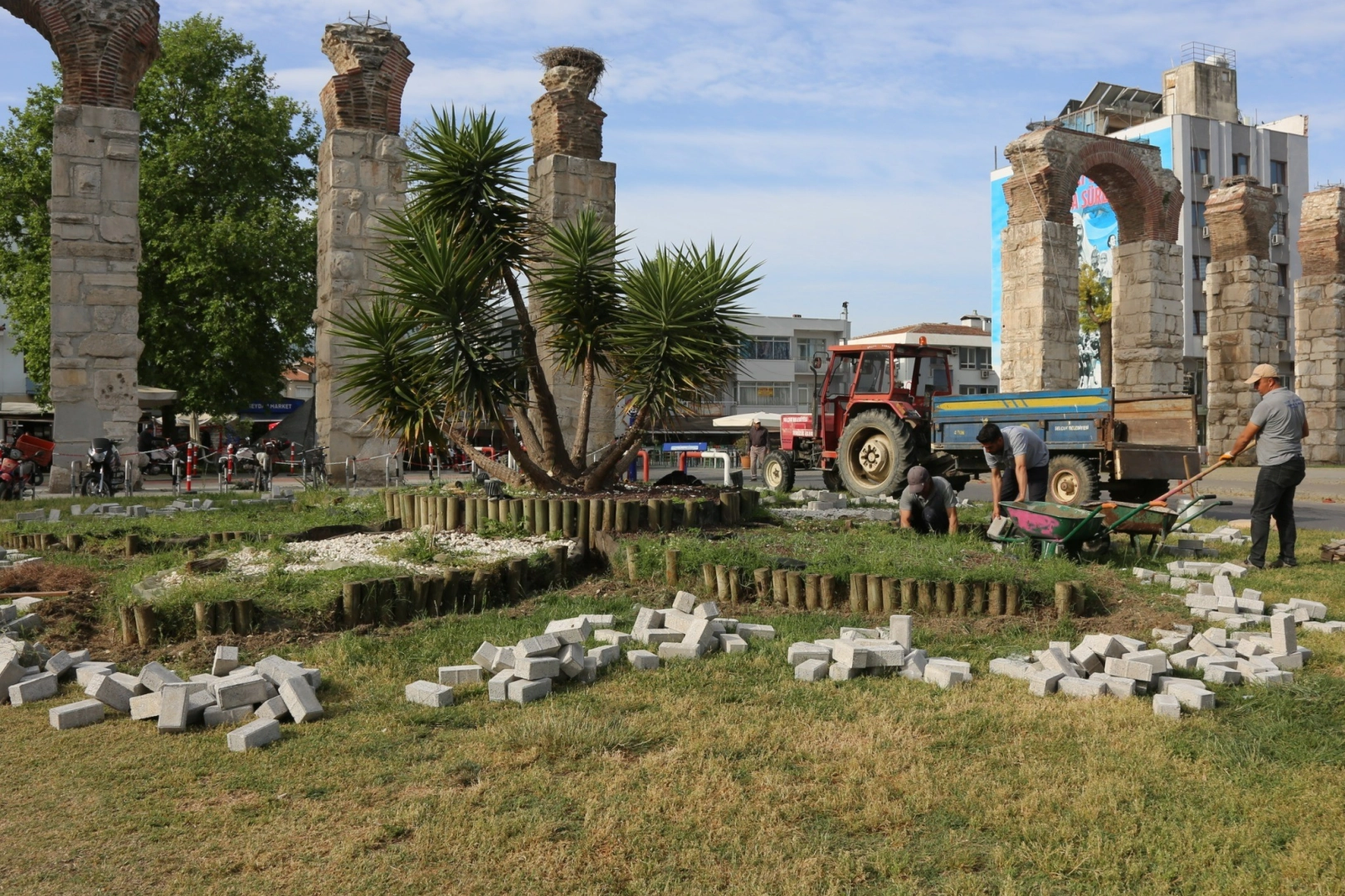 İzmir haber: Turistlerin akınına uğrayan Selçuk, sezona hazır