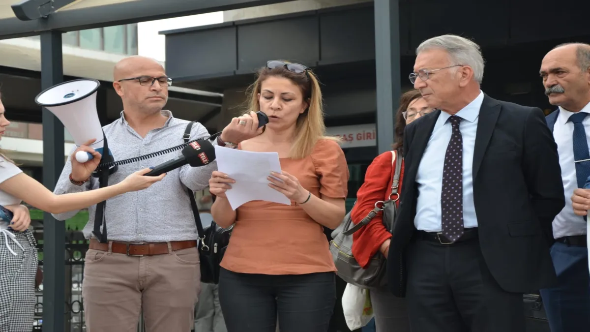 Mülakat sadece bir grubun işine yarıyor haberinin görseli