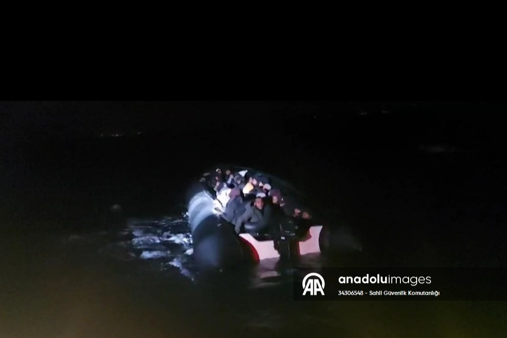 İzmir haber: 37 düzensiz göçmen kurtarıldı haberinin görseli