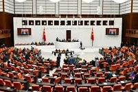 Asgari ücretliye ve emekliye yok, vekile var! haberinin görseli