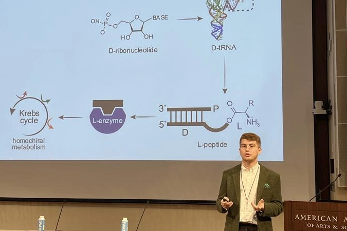 Bilimin 175 yıldır çözülemeyen gizemini çözdü: Türk Fizikçi Harvard'dan ödül aldı