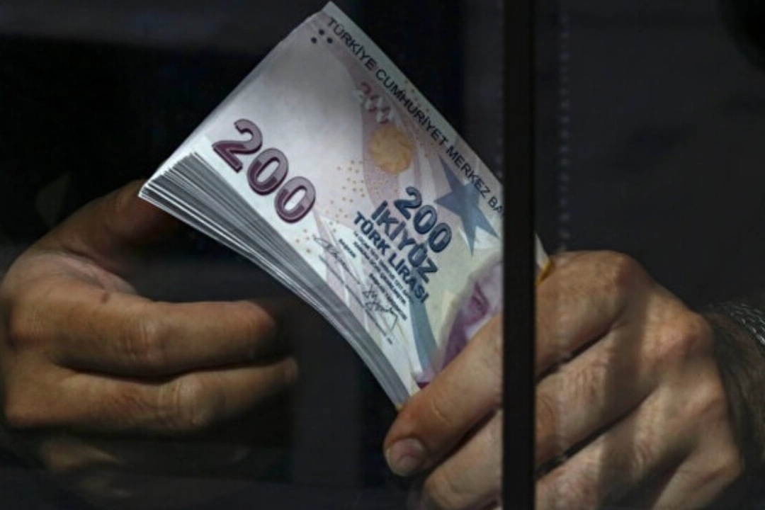 Emeklilerin maaş tablosu değişti! 10.000 TL alan artık bu rakamı cebine koyacak! haberinin görseli