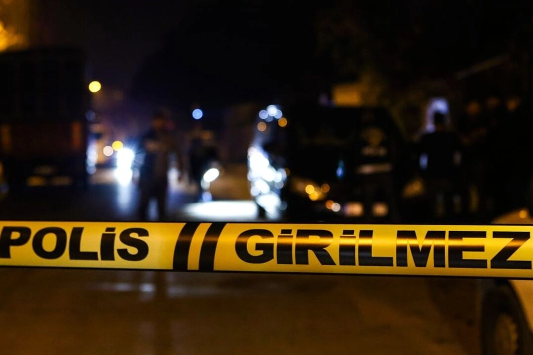 İzmir Haber: Konak'ta iki aile arasında çıkan kavgada yaralanan kişi yaşamını yitirdi haberinin görseli