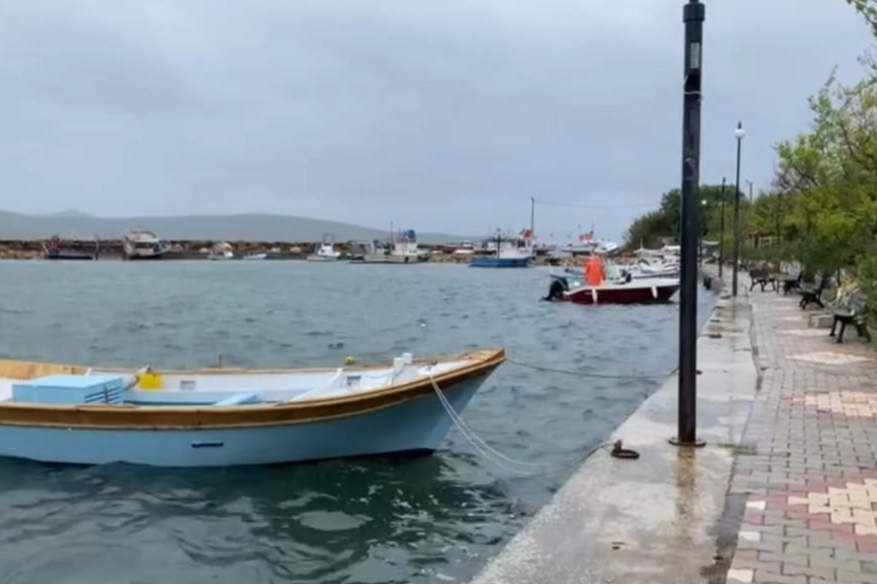 Balıkesir'de sağanak yağmur etkili oluyor