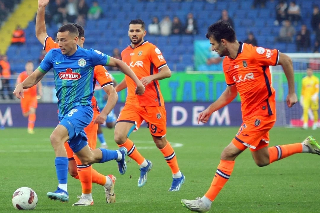 Başakşehir - Çaykur Rizespor maçı ne zaman, saat kaçta? RAMS Başakşehir'de Çaykur Rizespor hangi kanalda? haberinin görseli