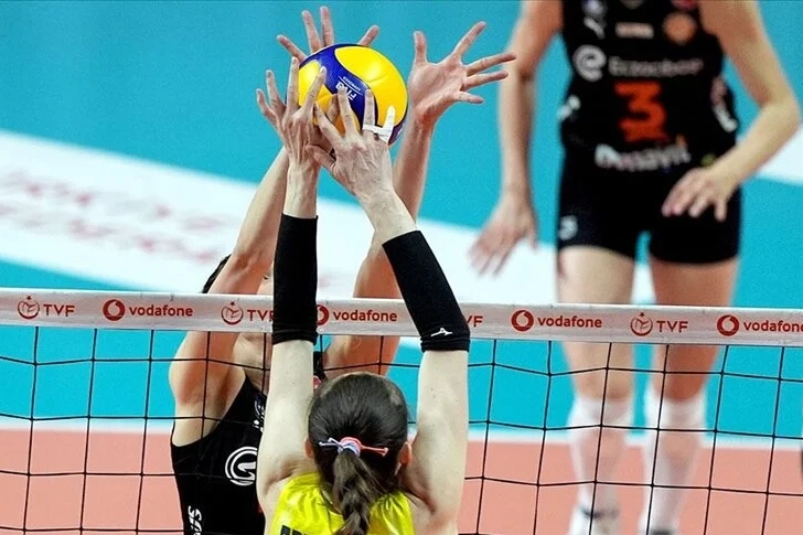 Sultanlar Ligi'nde sezon kapanıyor: Şampiyon yarın belli olacak haberinin görseli