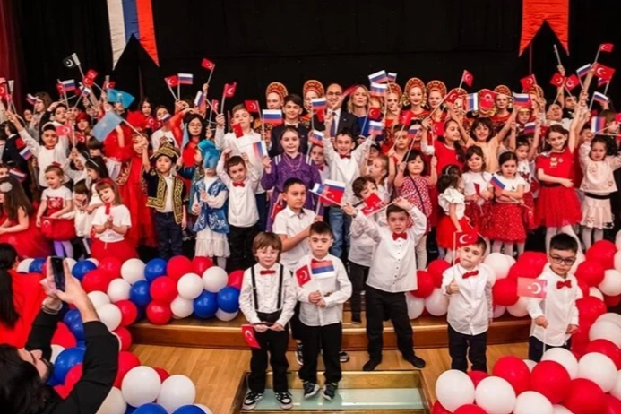 Rusya'da 23 Nisan Ulusal Egemenlik ve Çocuk Bayramı kutlandı haberinin görseli