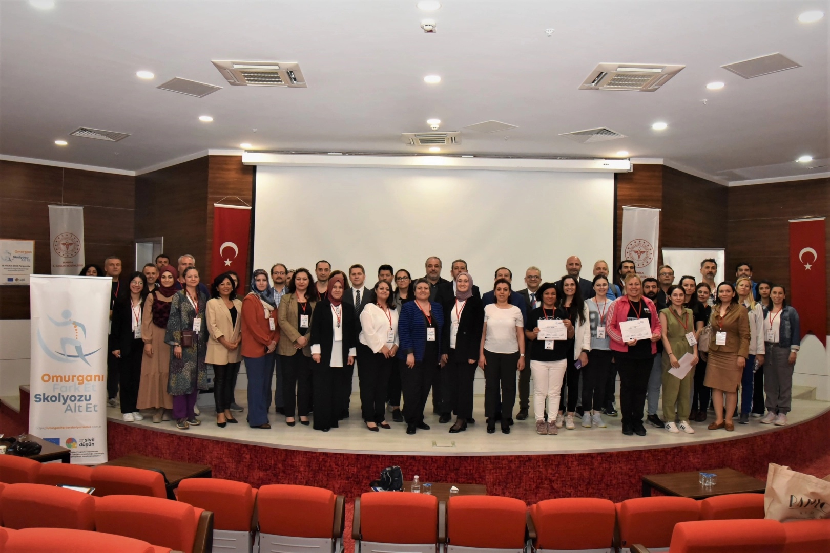 Manisa'da Skolyoz Farkındalık paneli haberinin görseli