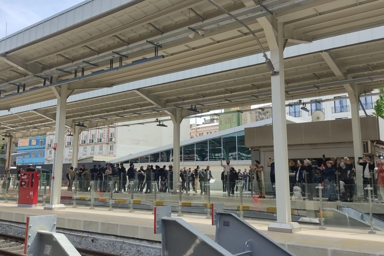 Almanya Cumhurbaşkanı İstanbul’da protestoyla karşılandı!