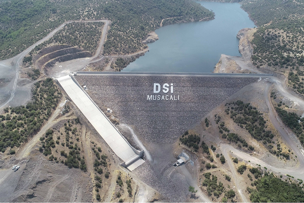 DSİ'den müjde! 118 bin dekar araziye can suyu geliyor haberinin görseli