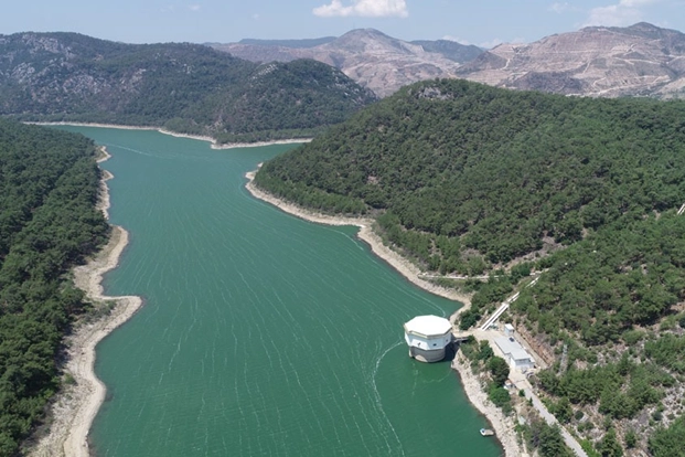 İzmir’de 3 baraj alarm veriyor haberinin görseli
