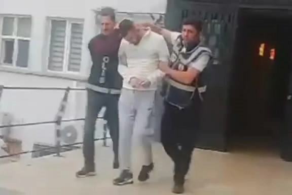 Husumetlisine trafikte kurşun yağdıran kişi polis ekiplerince yakalandı!