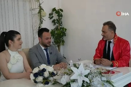 Nikah salonlarında “24.04.2024” yoğunluğu