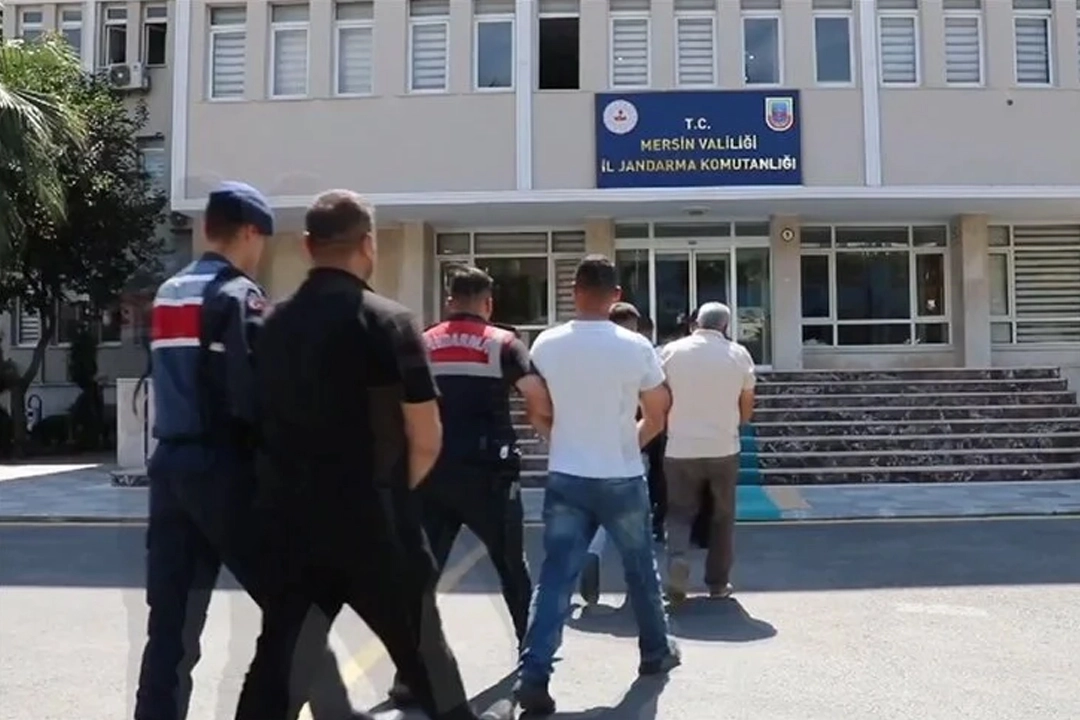 Siber suçlarla mücadele sürüyor: 63 şüpheli yakalandı haberinin görseli