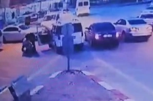 Trafikte çıkan yol verme kavgası kanlı bitti haberinin görseli