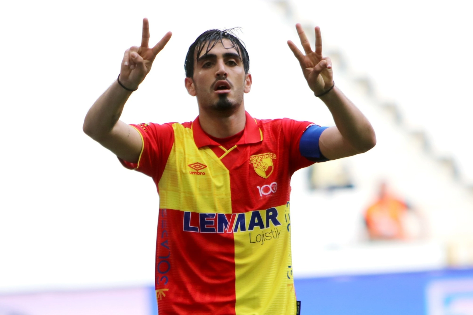 Göztepe’nin en skoreri Yalçın Kayan oldu haberinin görseli
