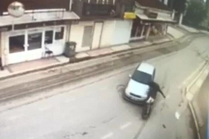 Motosiklet sürücüsü feci şekilde can verdi haberinin görseli