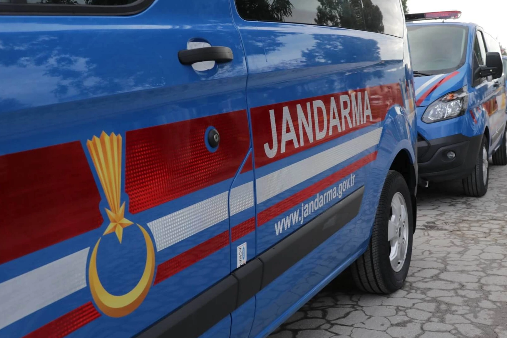 Jandarma'dan sahte gıda operasyonu! haberinin görseli