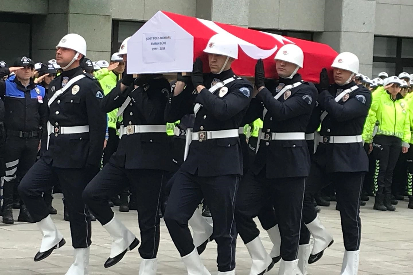 Kazada şehit olmuştu… İstanbul Emniyet Müdürlüğü’nde tören düzenlendi