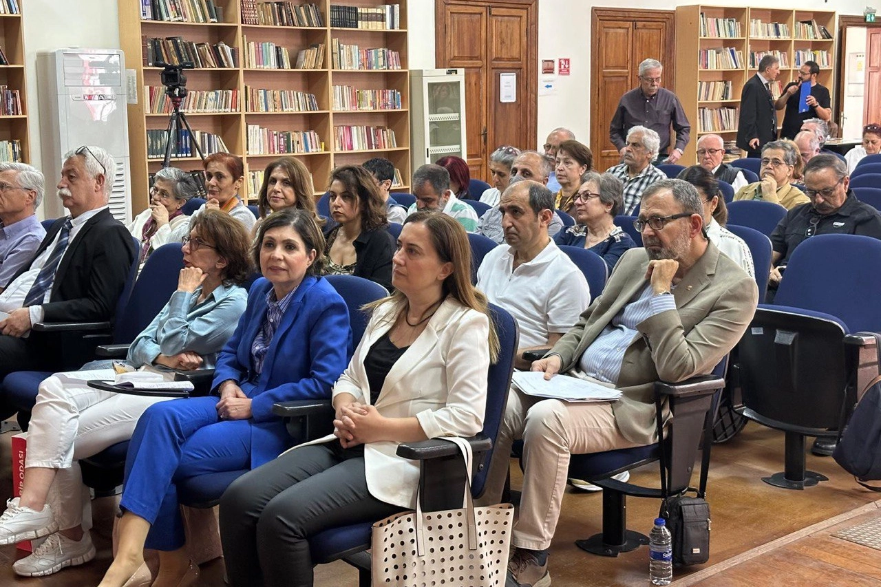 İzmir Tabip Odası yarın yeni yönetimini seçecek